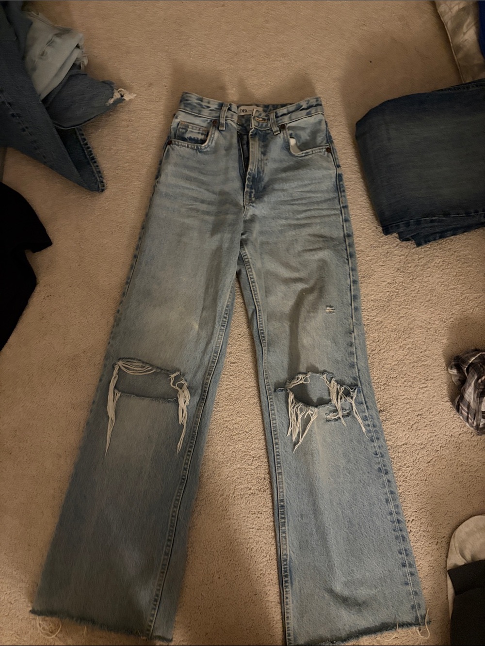 Zara Light Blue Distressed Straight-Leg Jeans